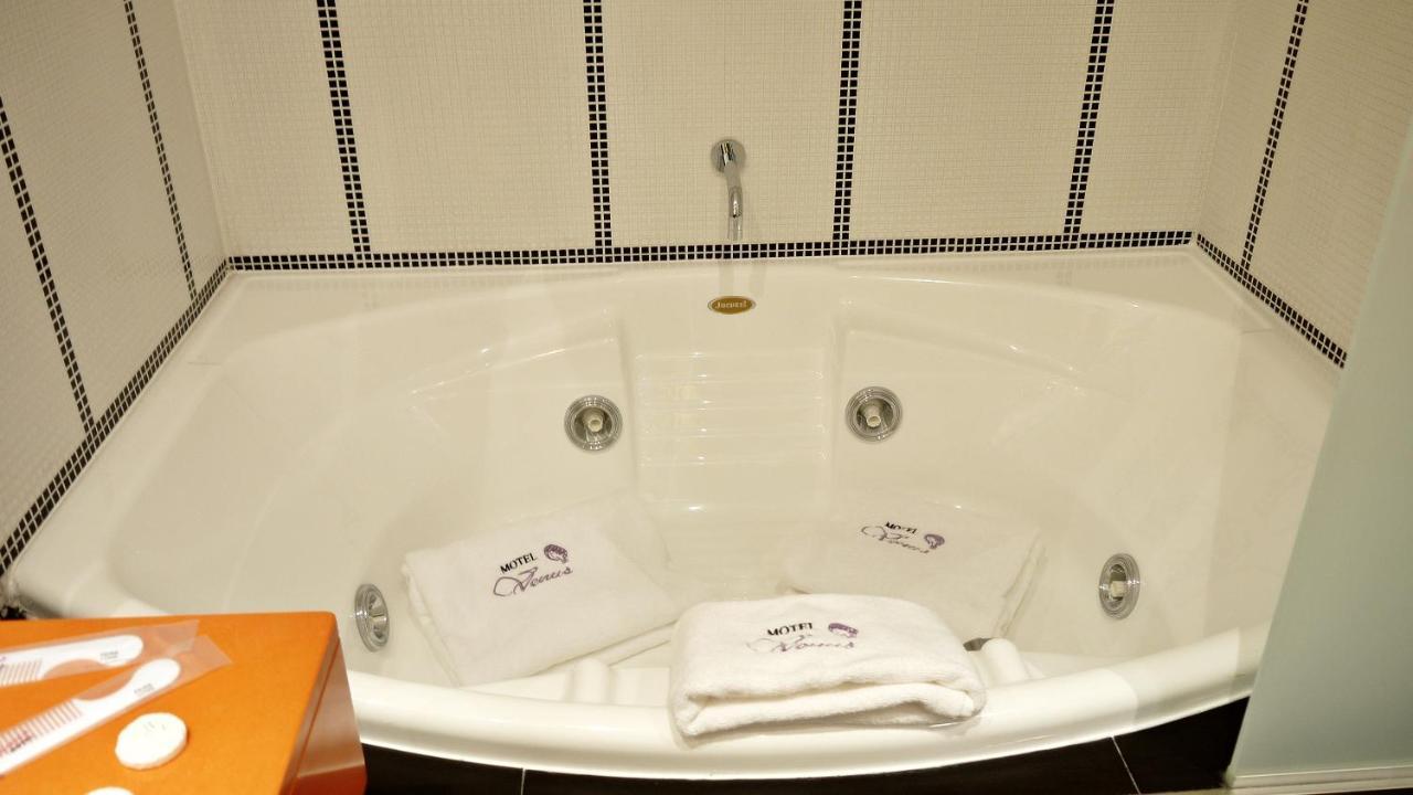 أرويومولينوس V Hotel الغرفة الصورة